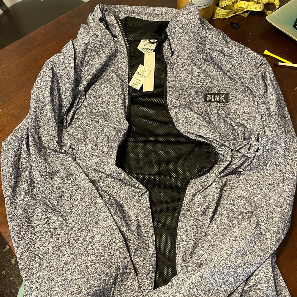 Victoria’s Secret PINK size XS windbreaker NWT
